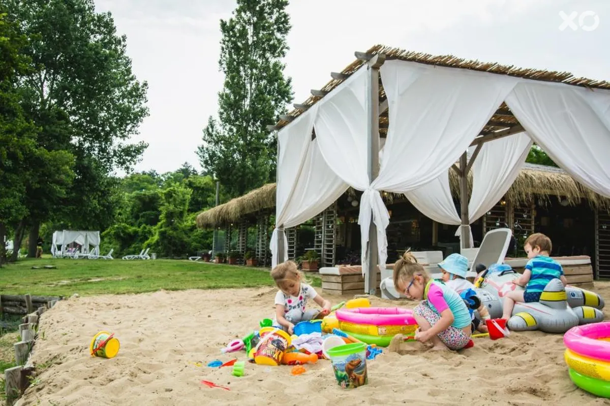 Viva Mare Beach