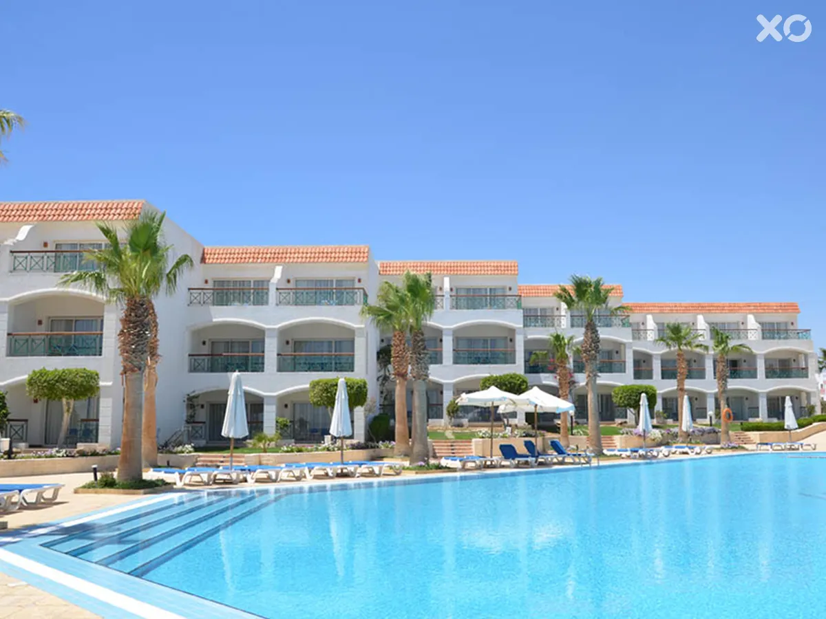 Ivy Cyrene Island Resort