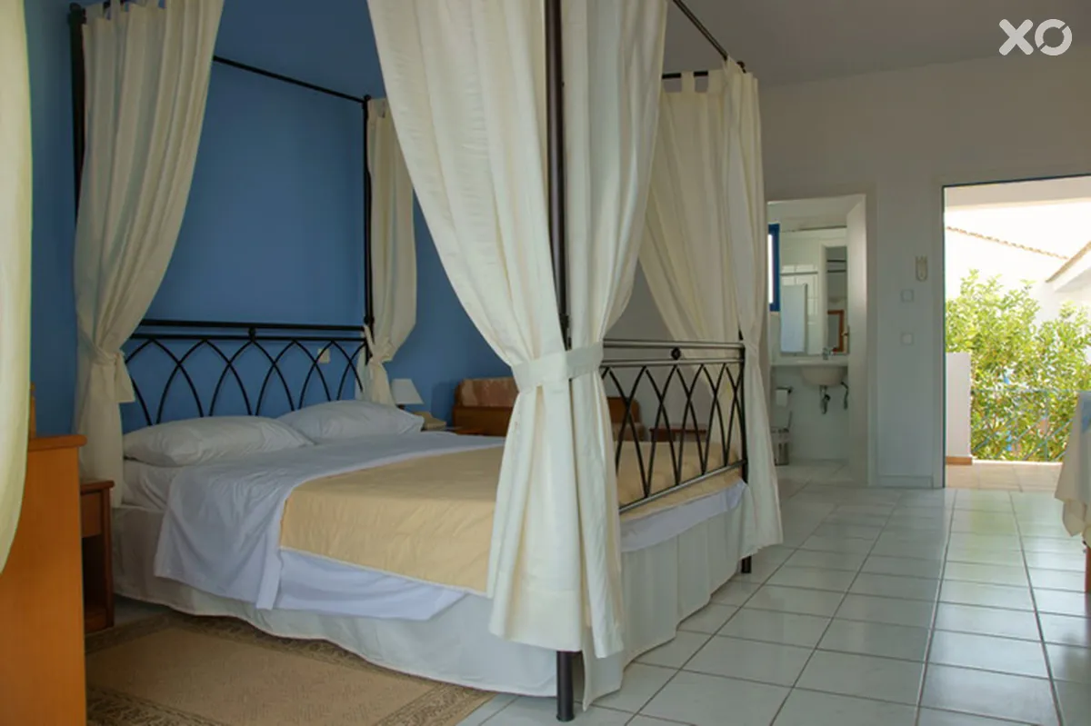 Oasis Hotel