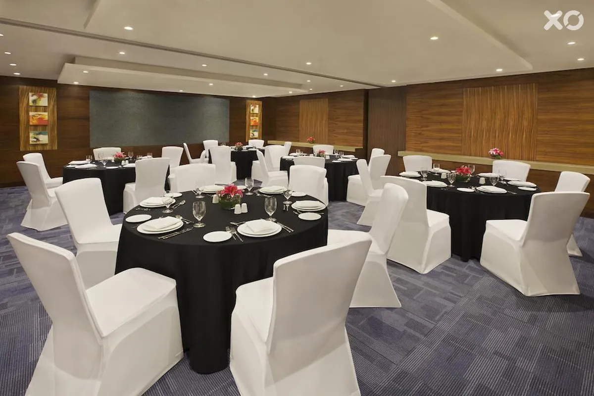 DoubleTree by Hilton Hotel & Residences Dubai Al Barsha