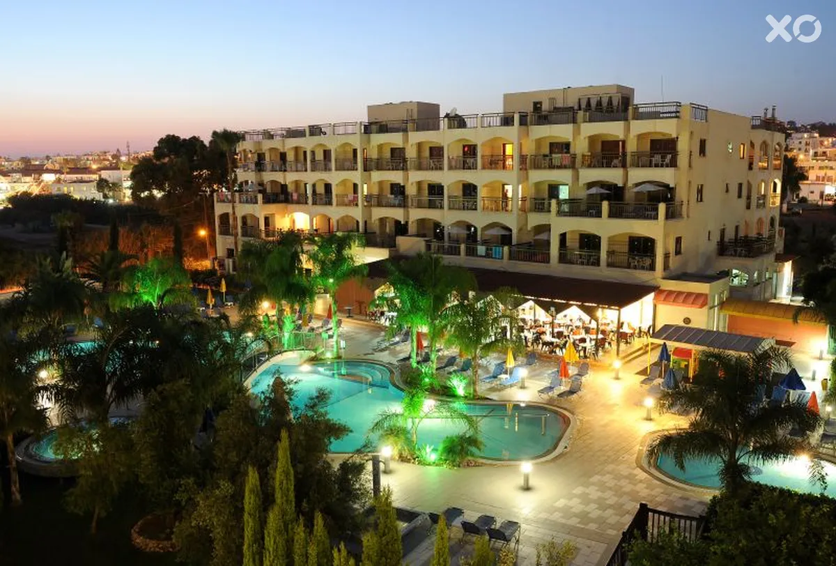Anesis Hotel