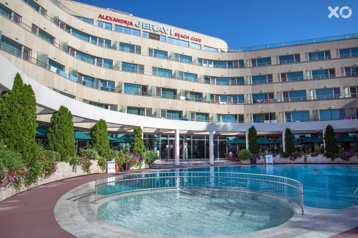 Jeravi Hotel