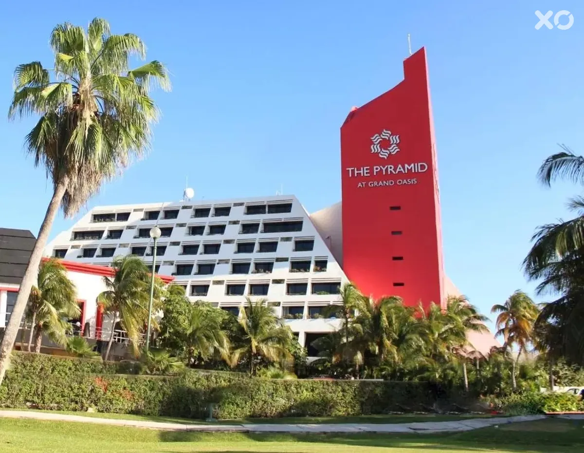 The Pyramid на Grand Oasis