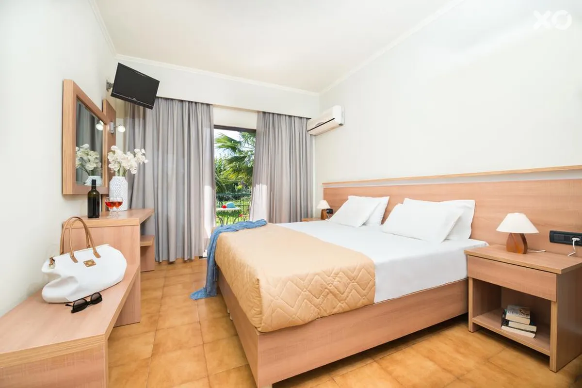 Ilios Hotel