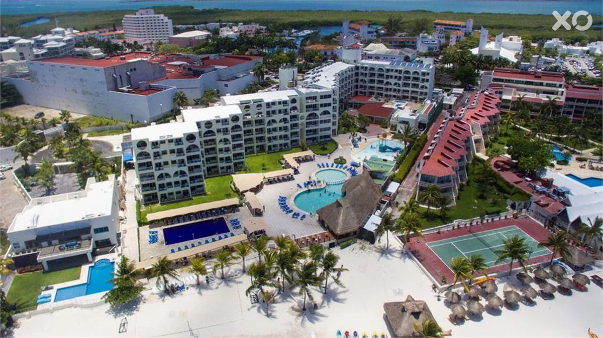 Aquamarina Beach Hotel Cancun