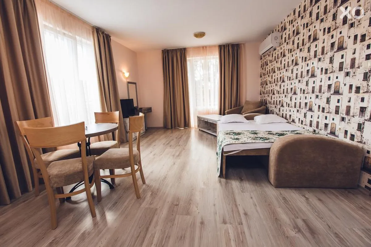 Avenue Deluxe ApartHotel