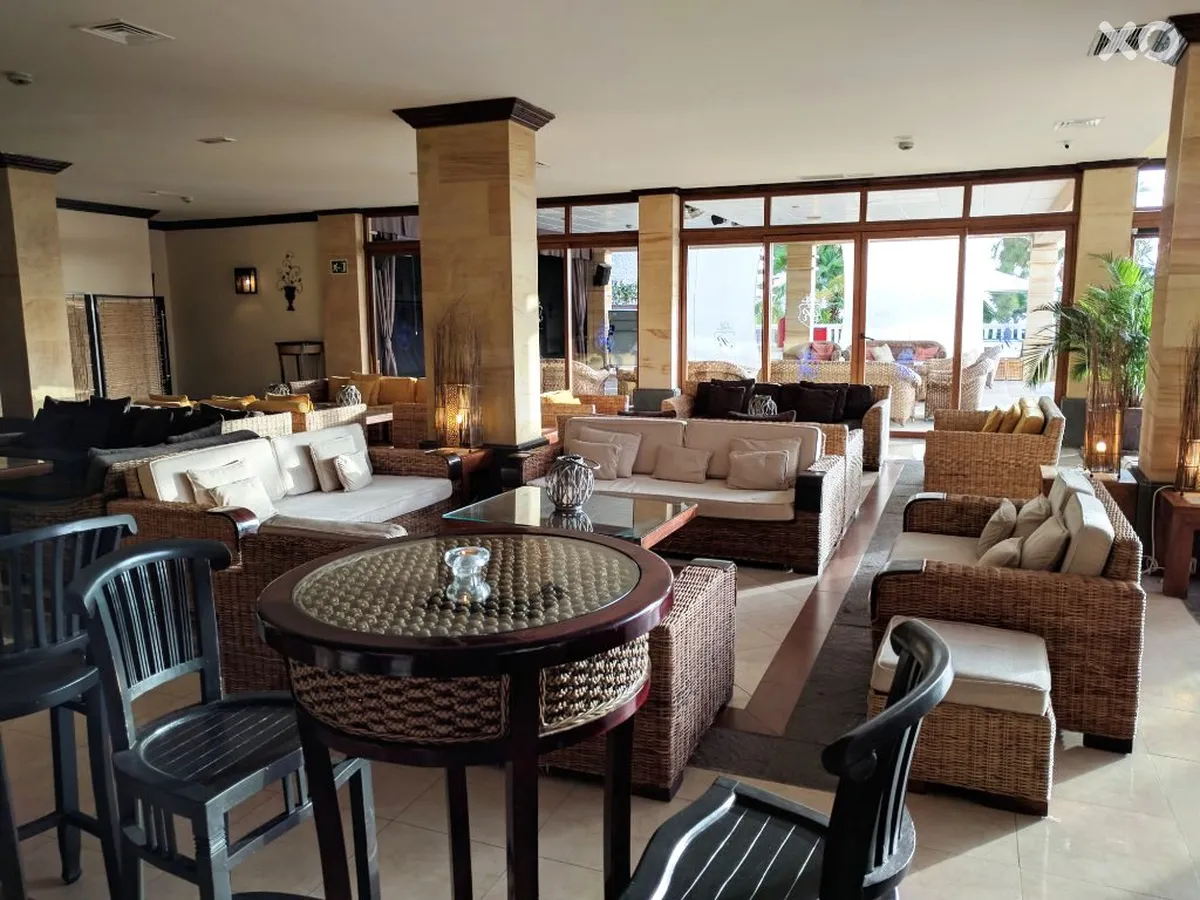 Regency Country Club Apartments & Suites