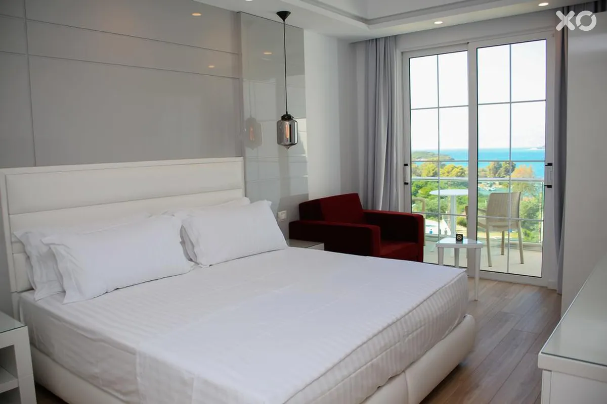 Luxury Hotel
