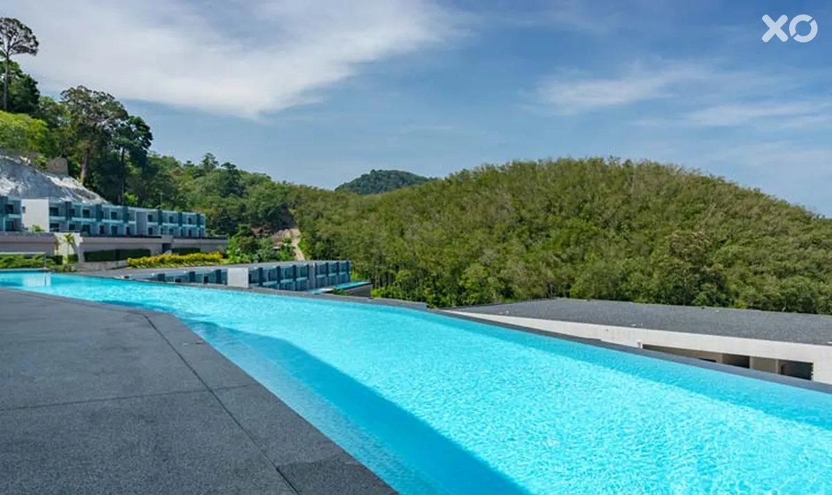 Patong Bay Hill