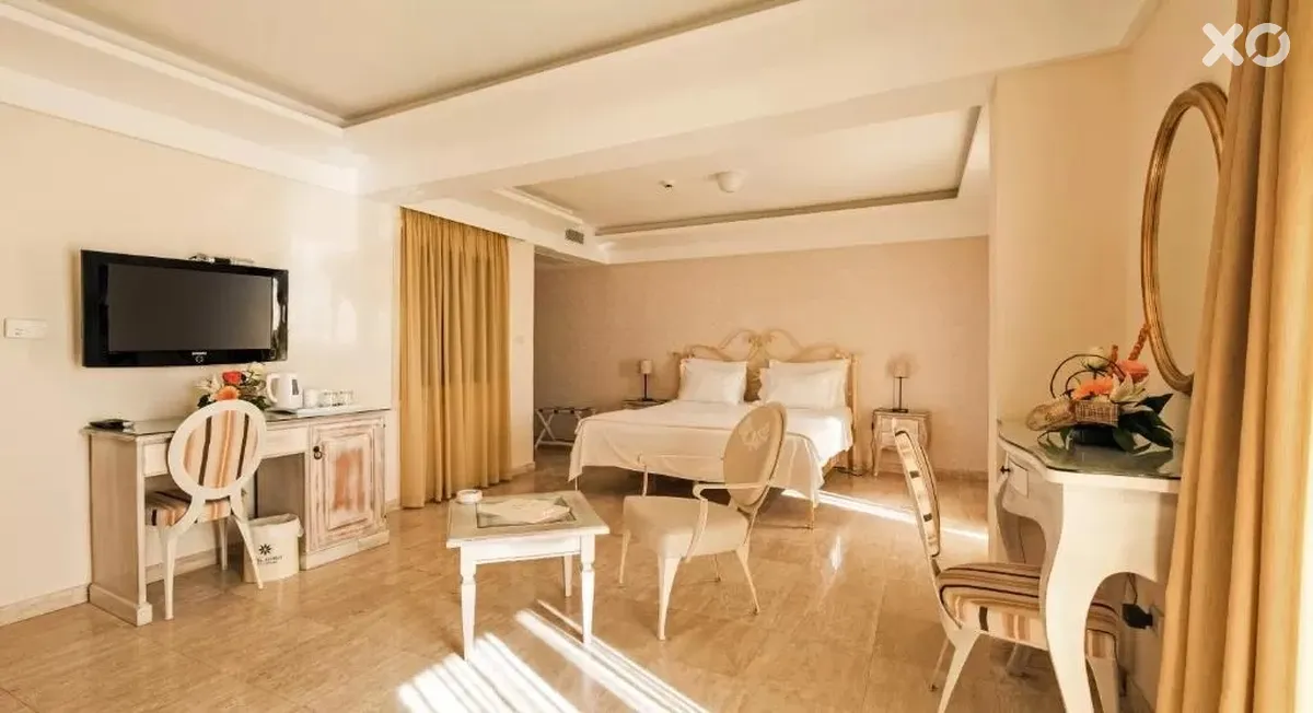 Azimut Hotel
