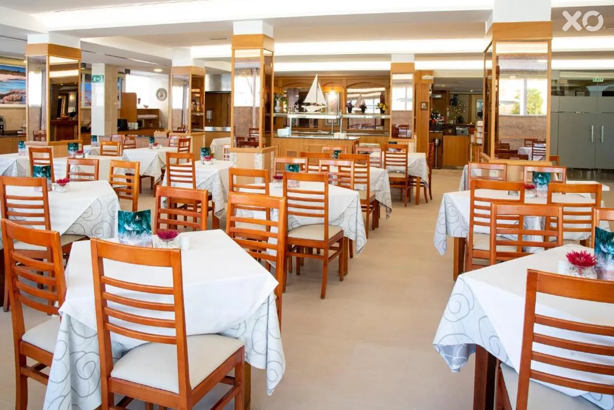 Amoros Hotel