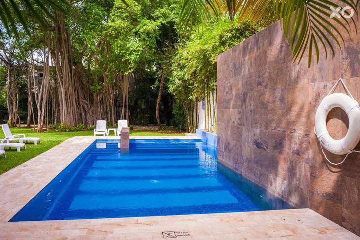 Nina Hotel & Beach Club