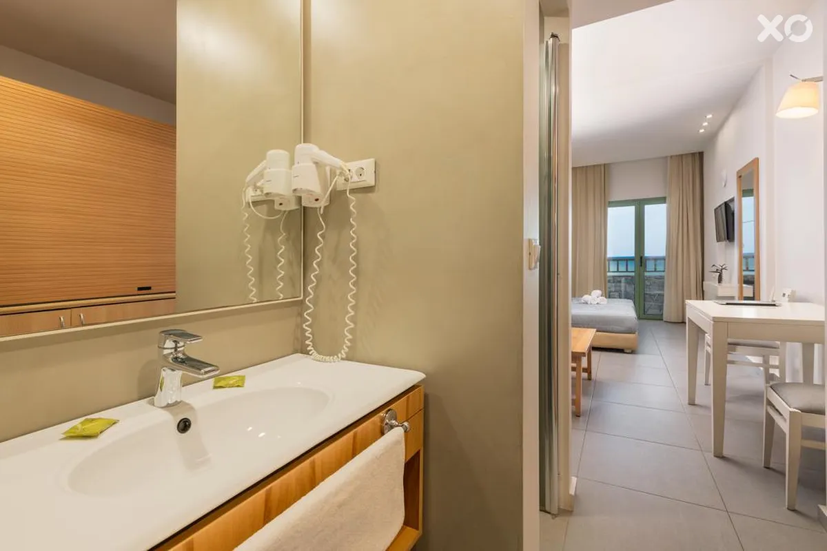 Erato Beach Hotel