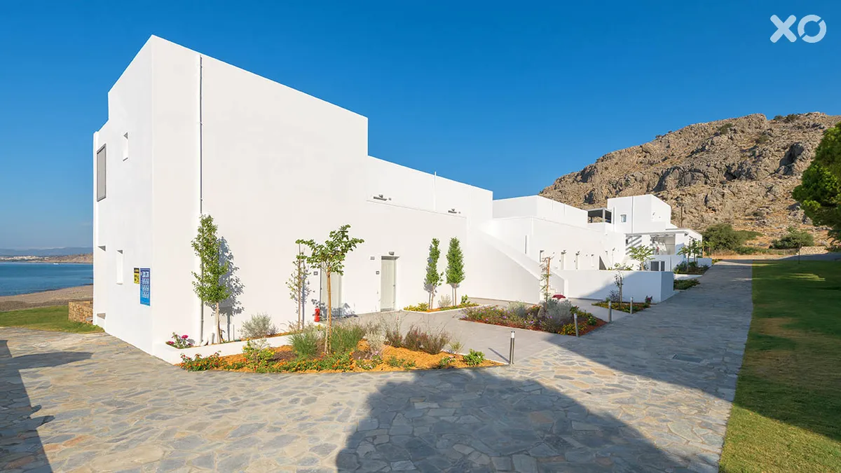 Serene Bay Hotel