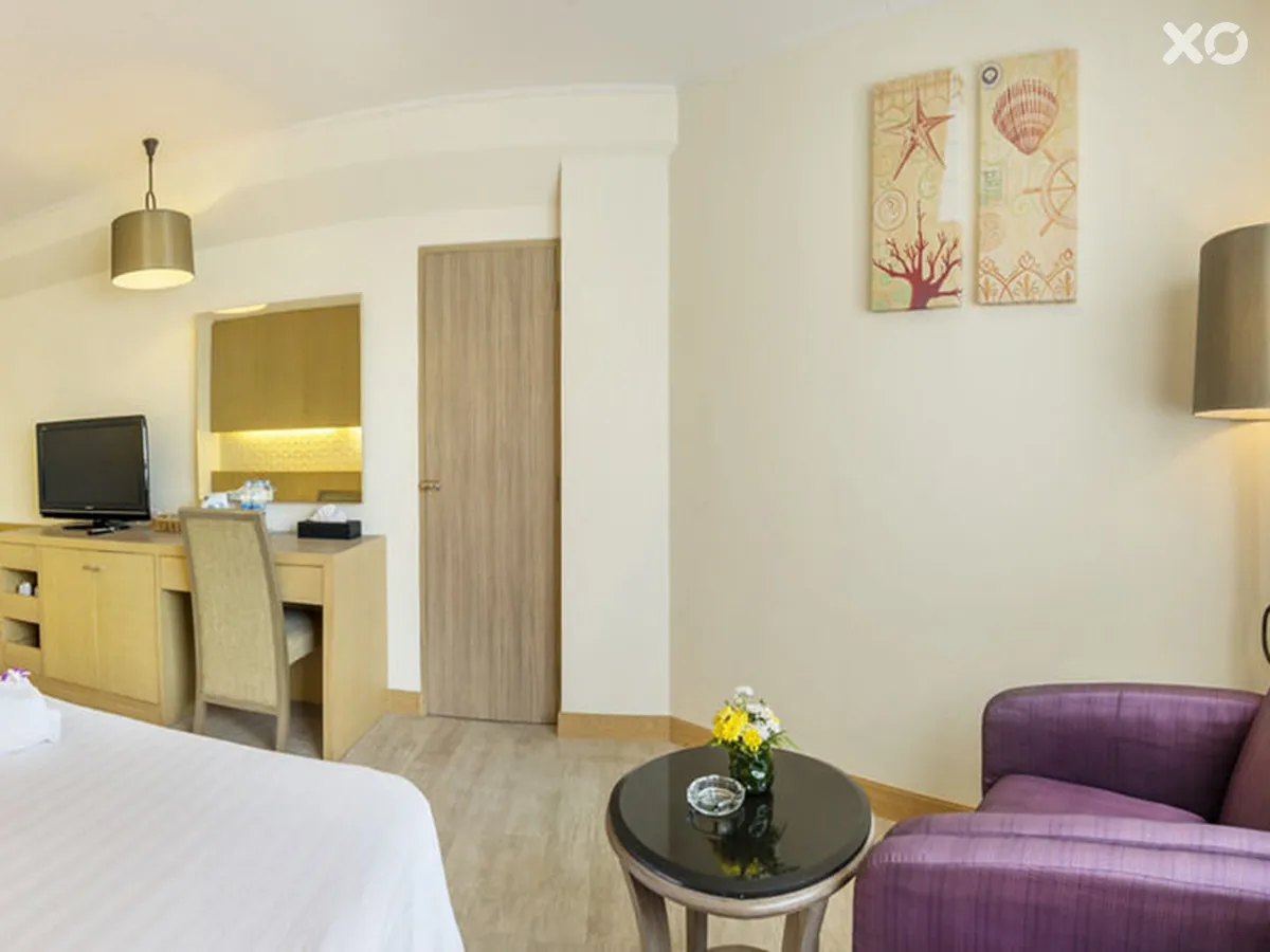 Jomtien Palm Beach Hotel & Resort