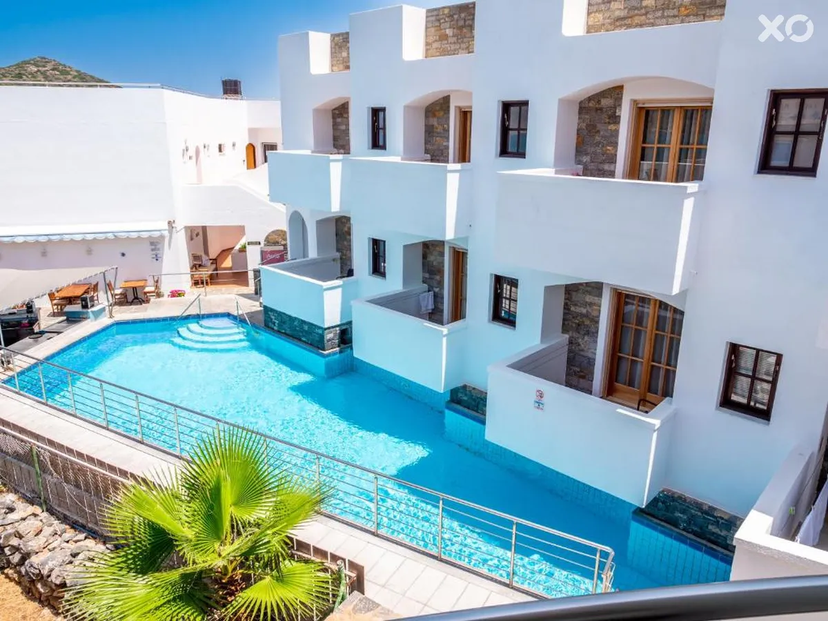 Alikes Suites & Studios