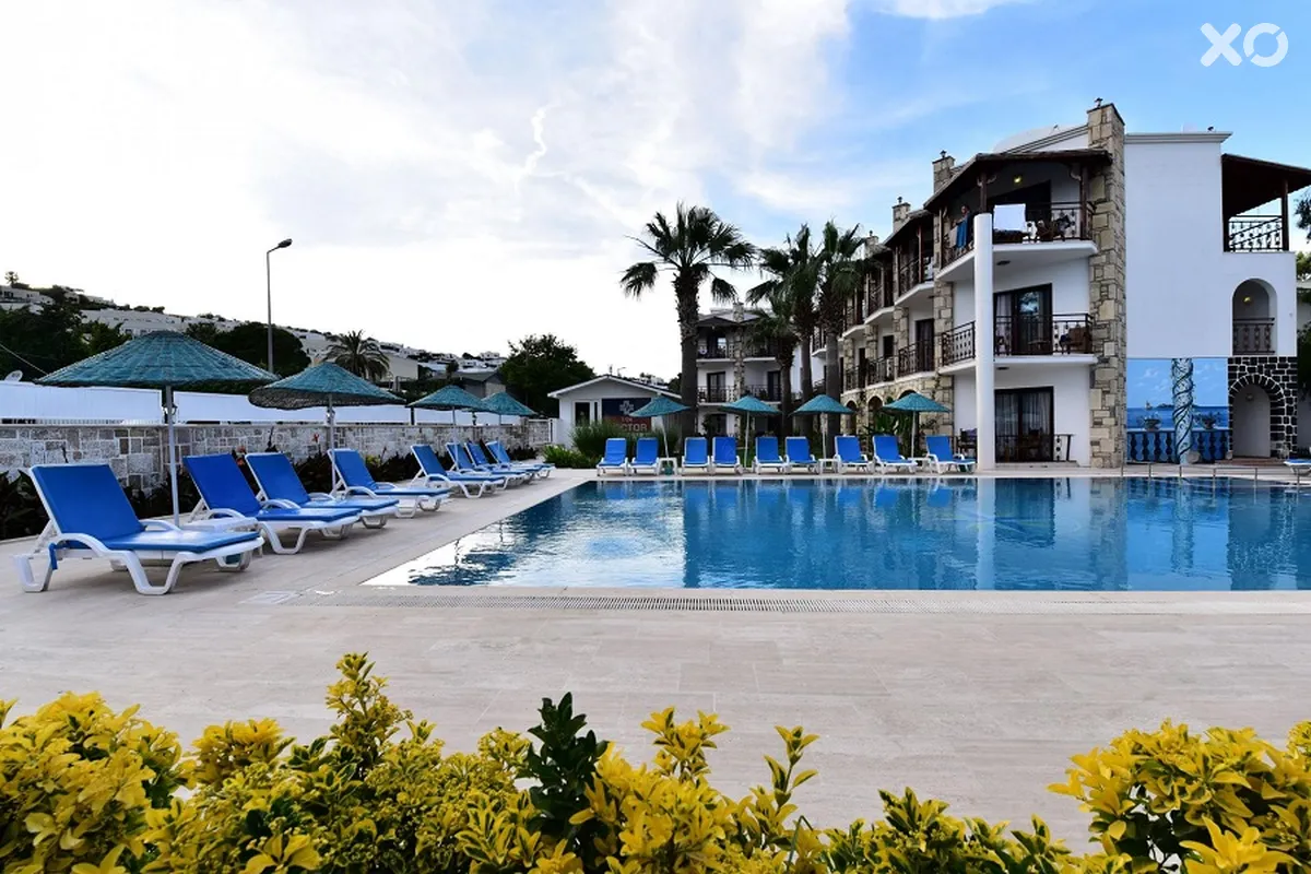 Coconut Beach Hotel