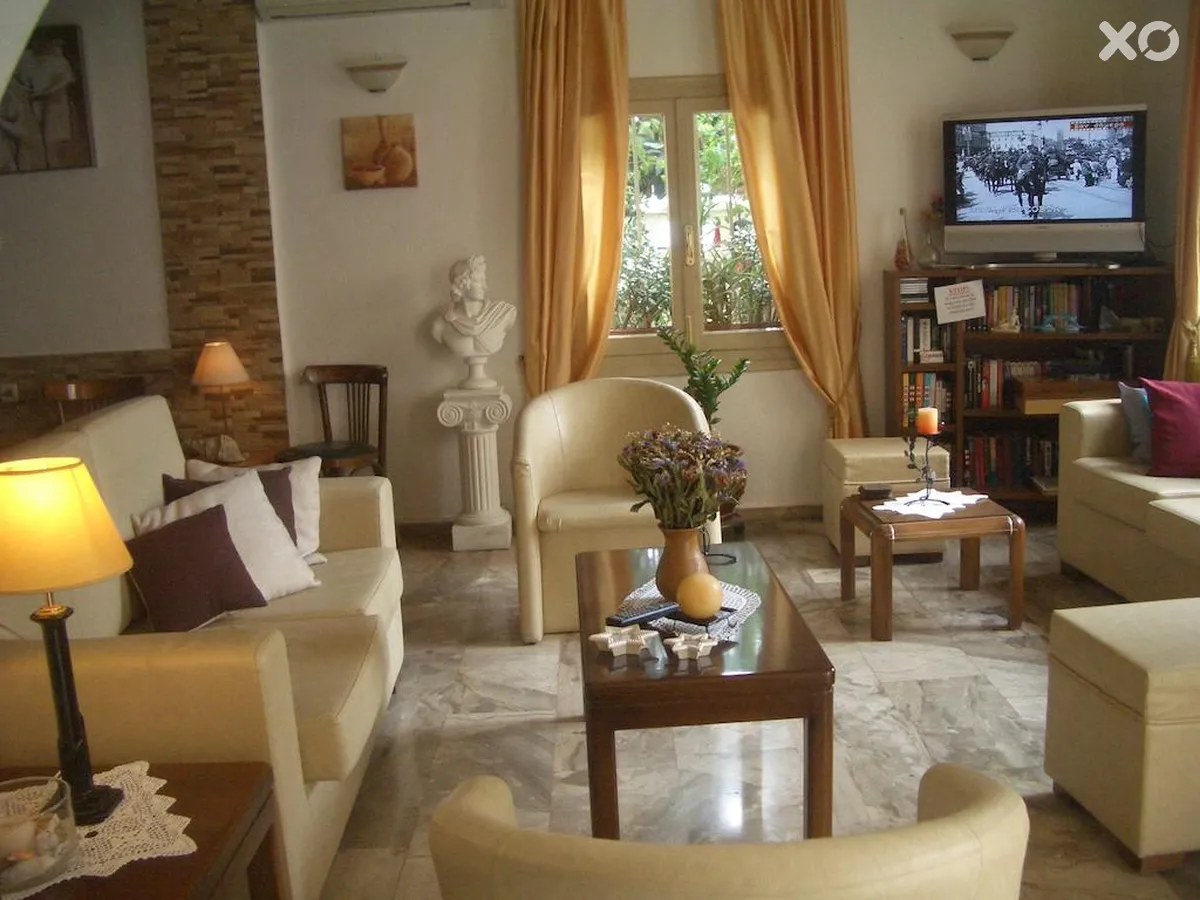 Voula Hotel & Apartments