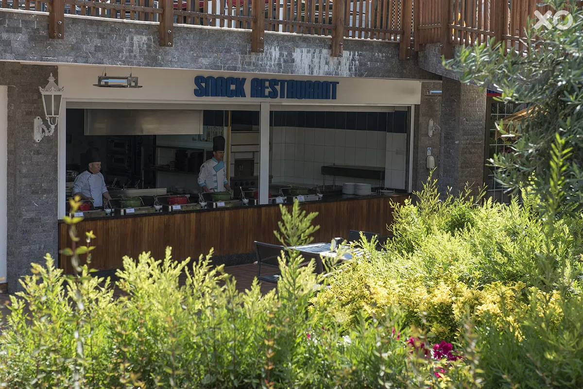 Quattro Beach Spa & Resort Hotel