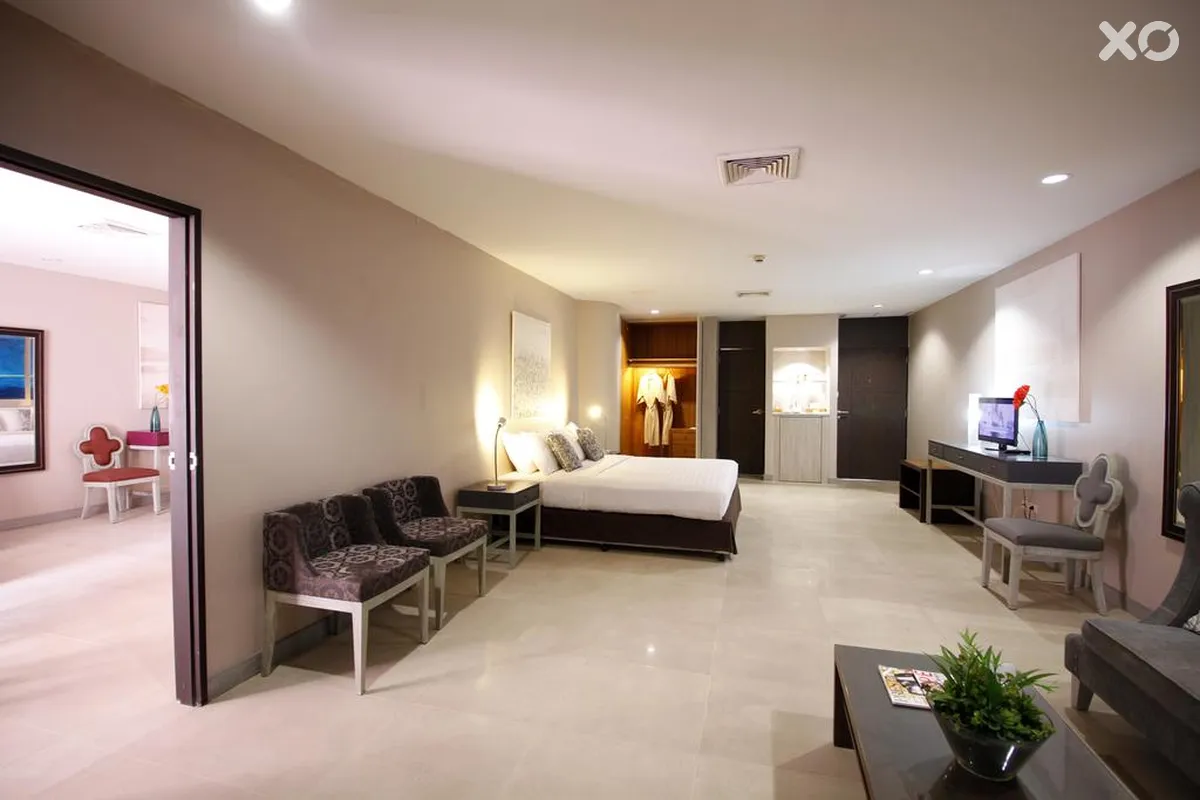 Tropicana Hotel