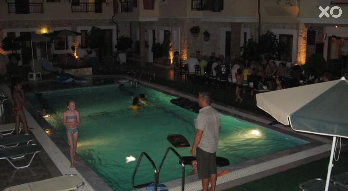 Apollo City Hotel