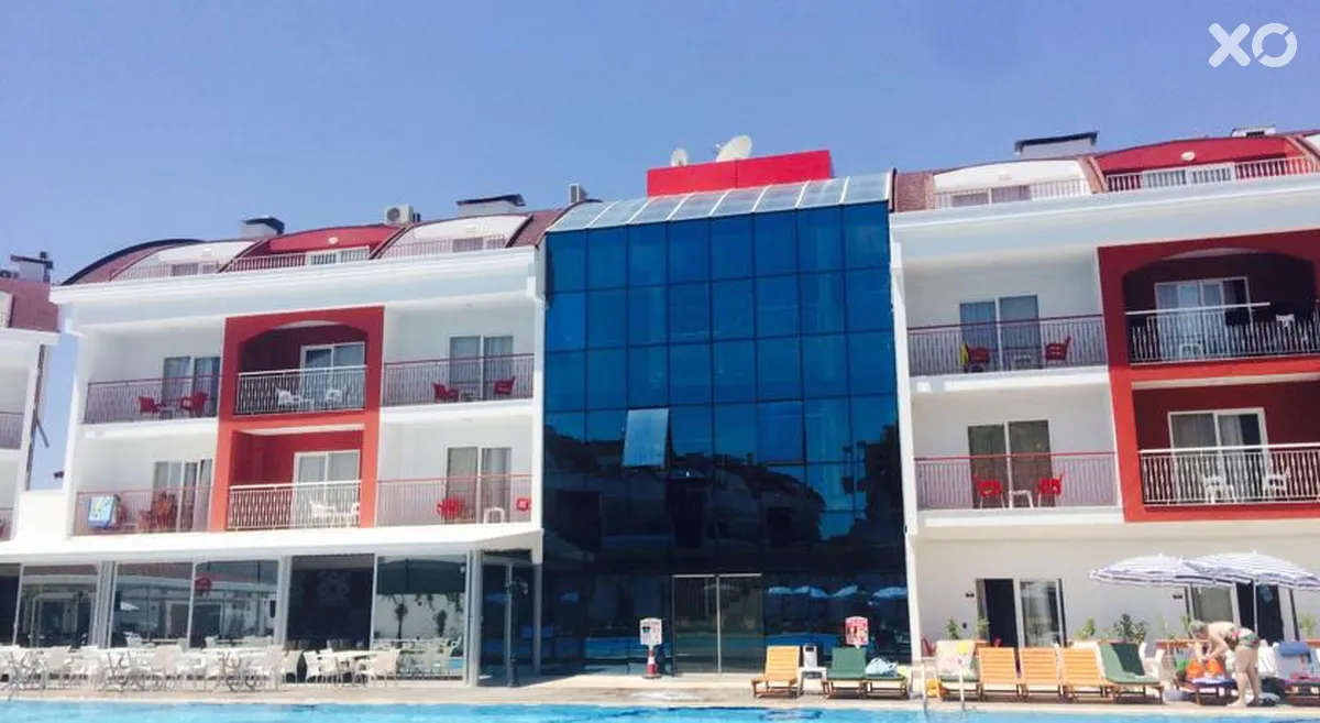 Side Legend Hotel