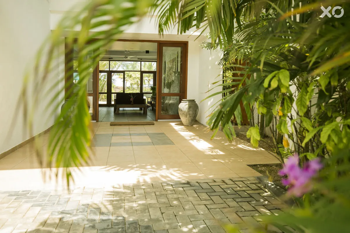 Rockside Beach Resort