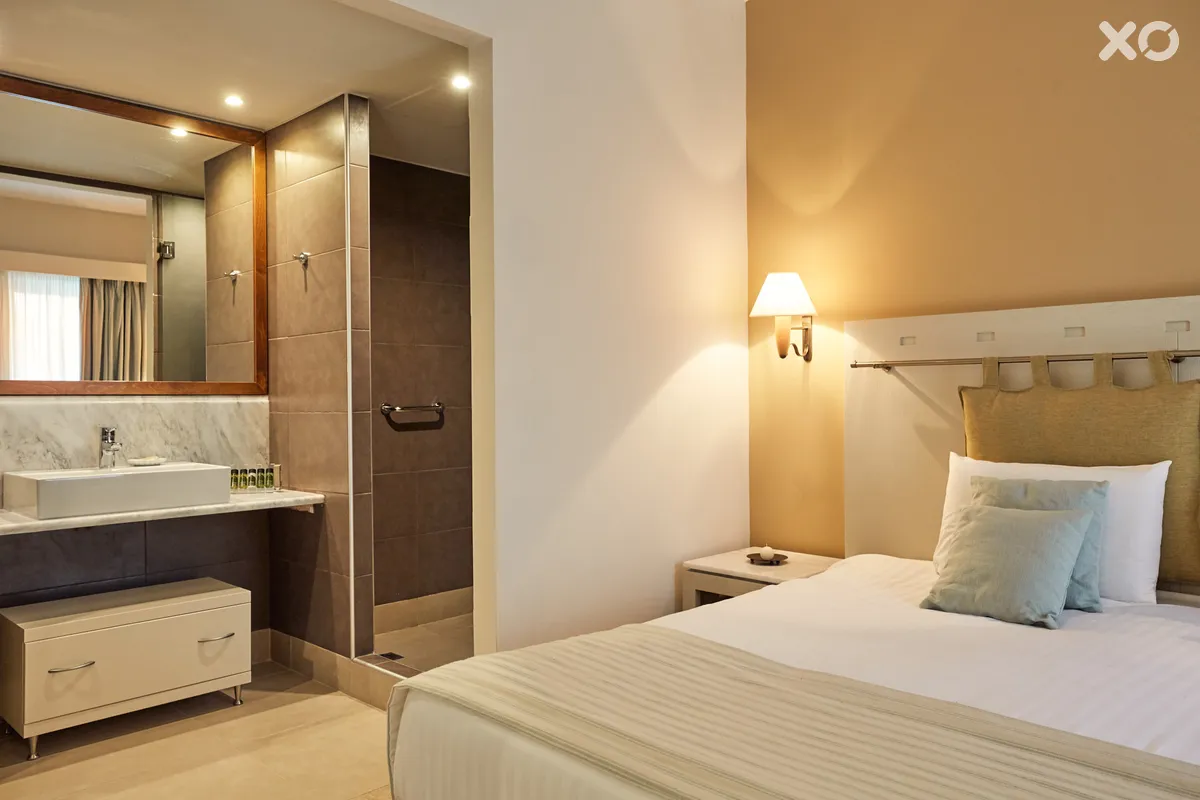 Grand Bay Beach Resort