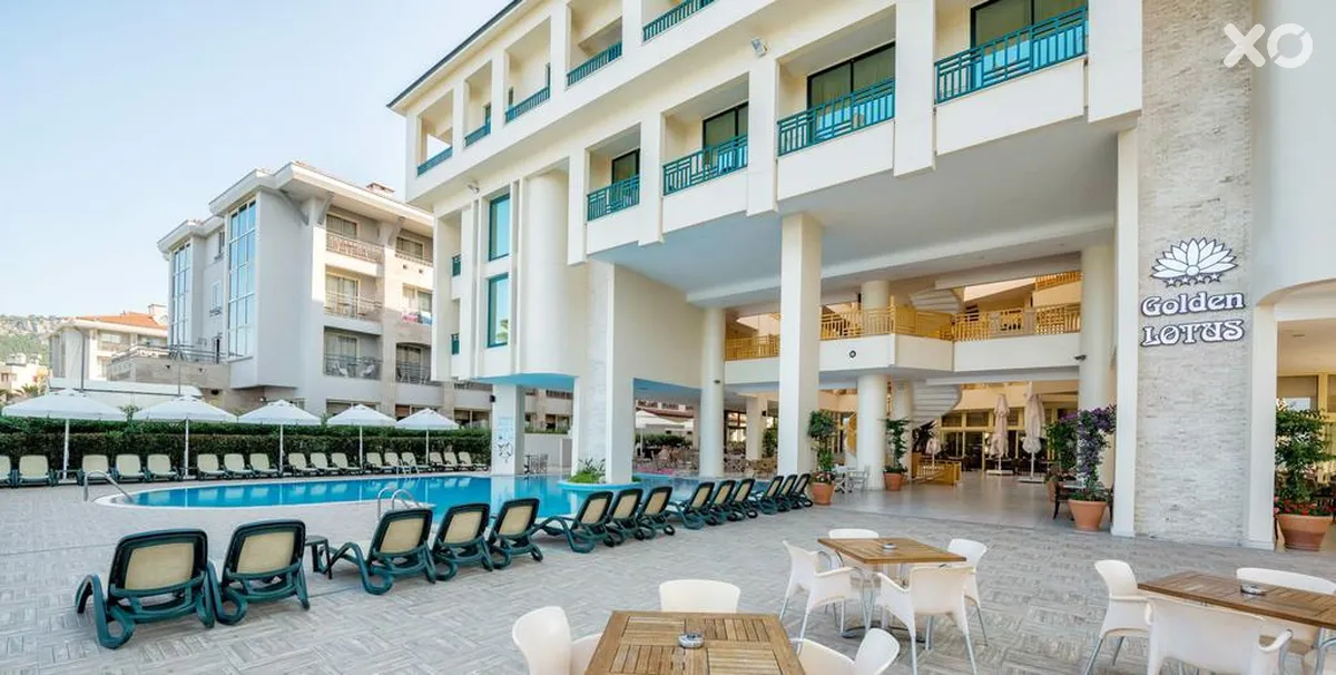 Golden Lotus Hotel