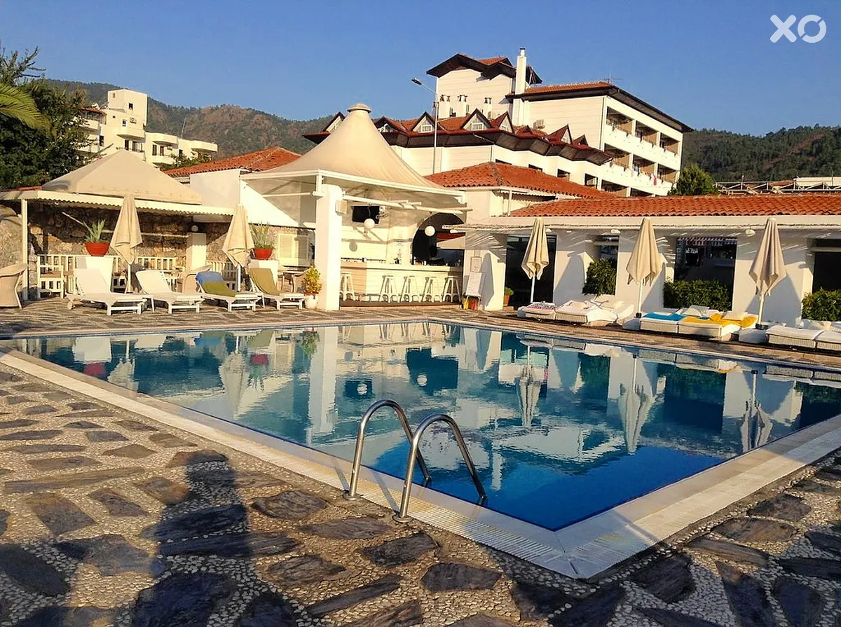 Casa Blanca Beach Hotel