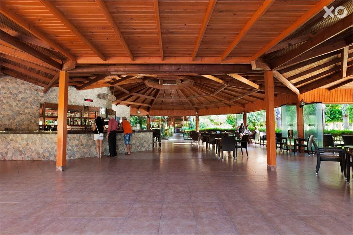Numa Club Side