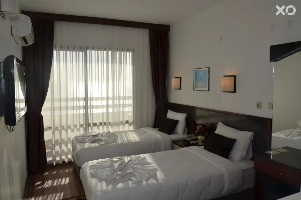Sunday Beach Hotel