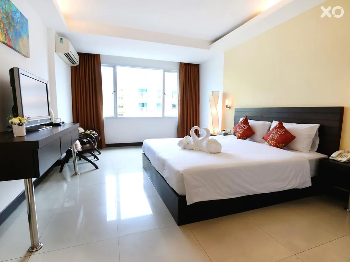 Baron Beach Hotel