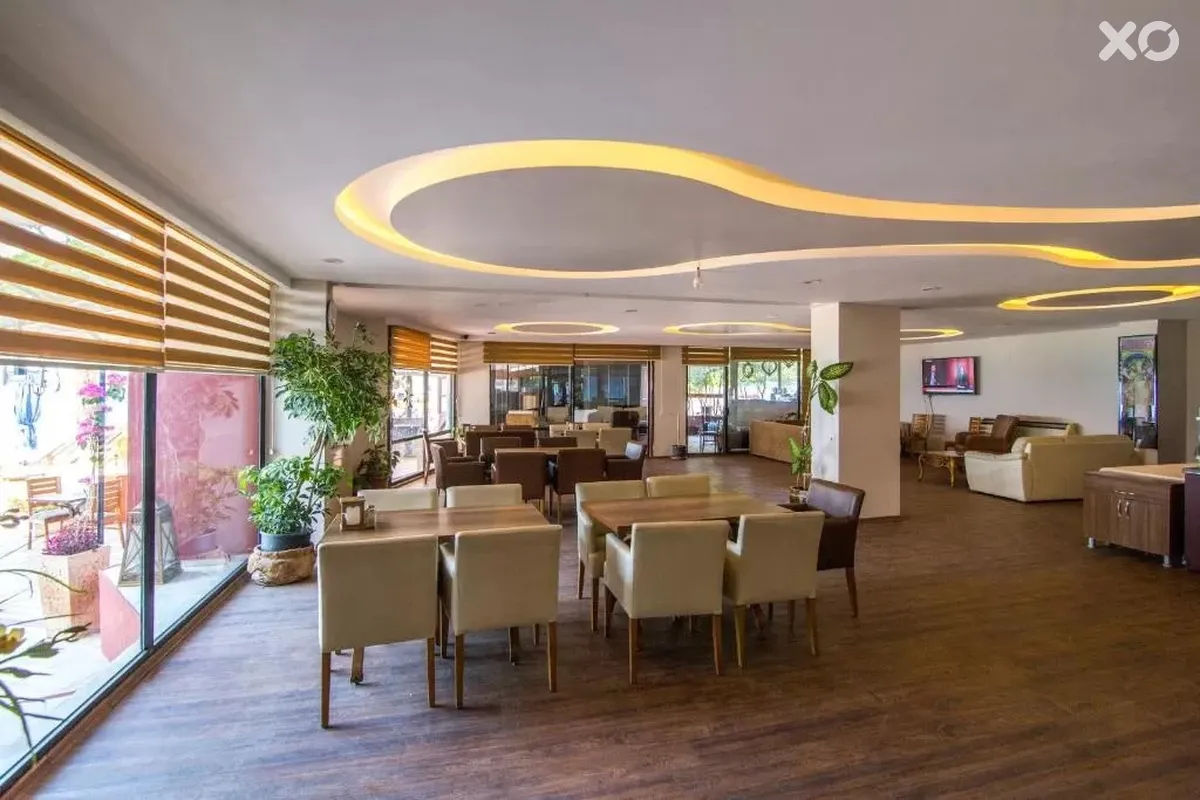 Sunday Beach Hotel