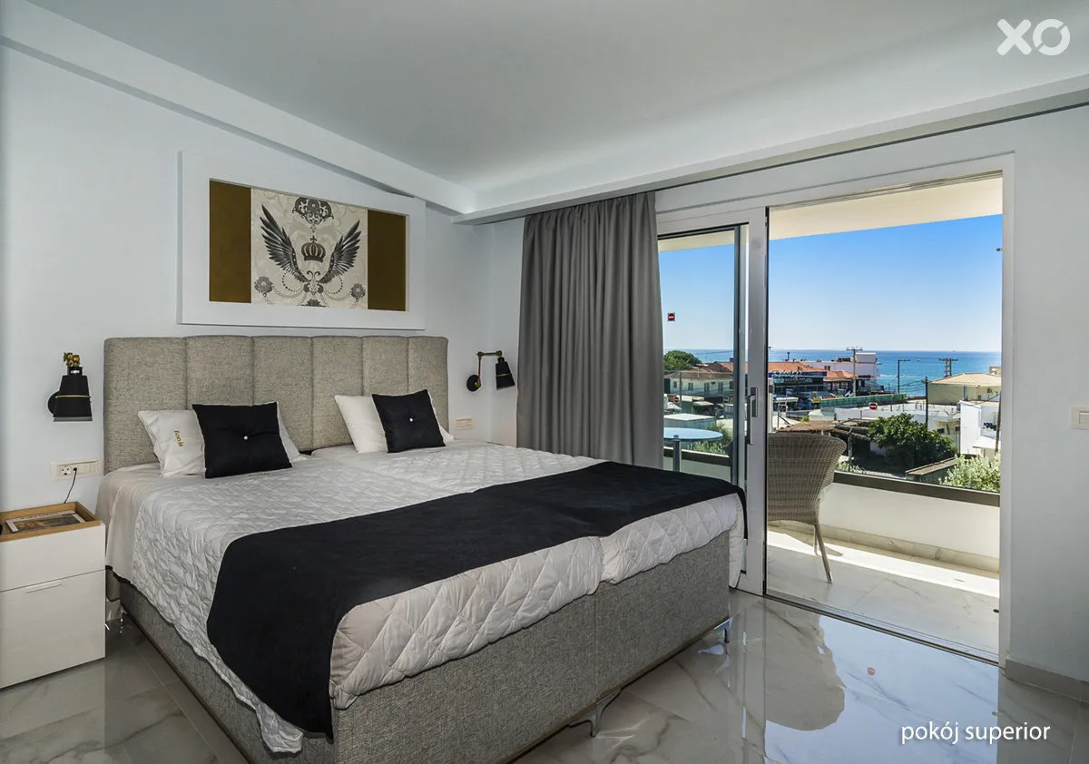Ionis Art Hotel