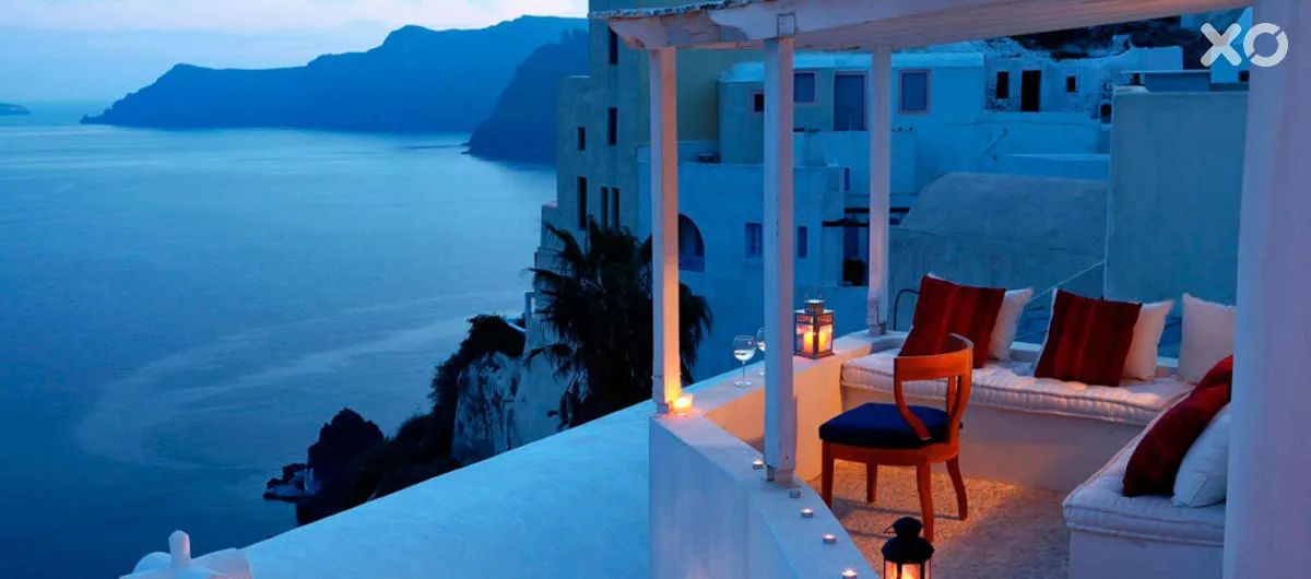 Villas & Mansions of Santorini