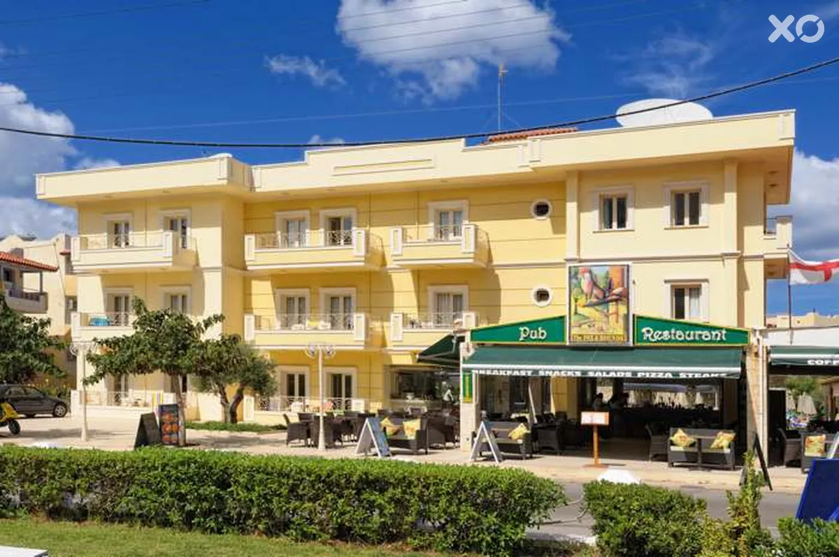 Pela Sofia Apartments