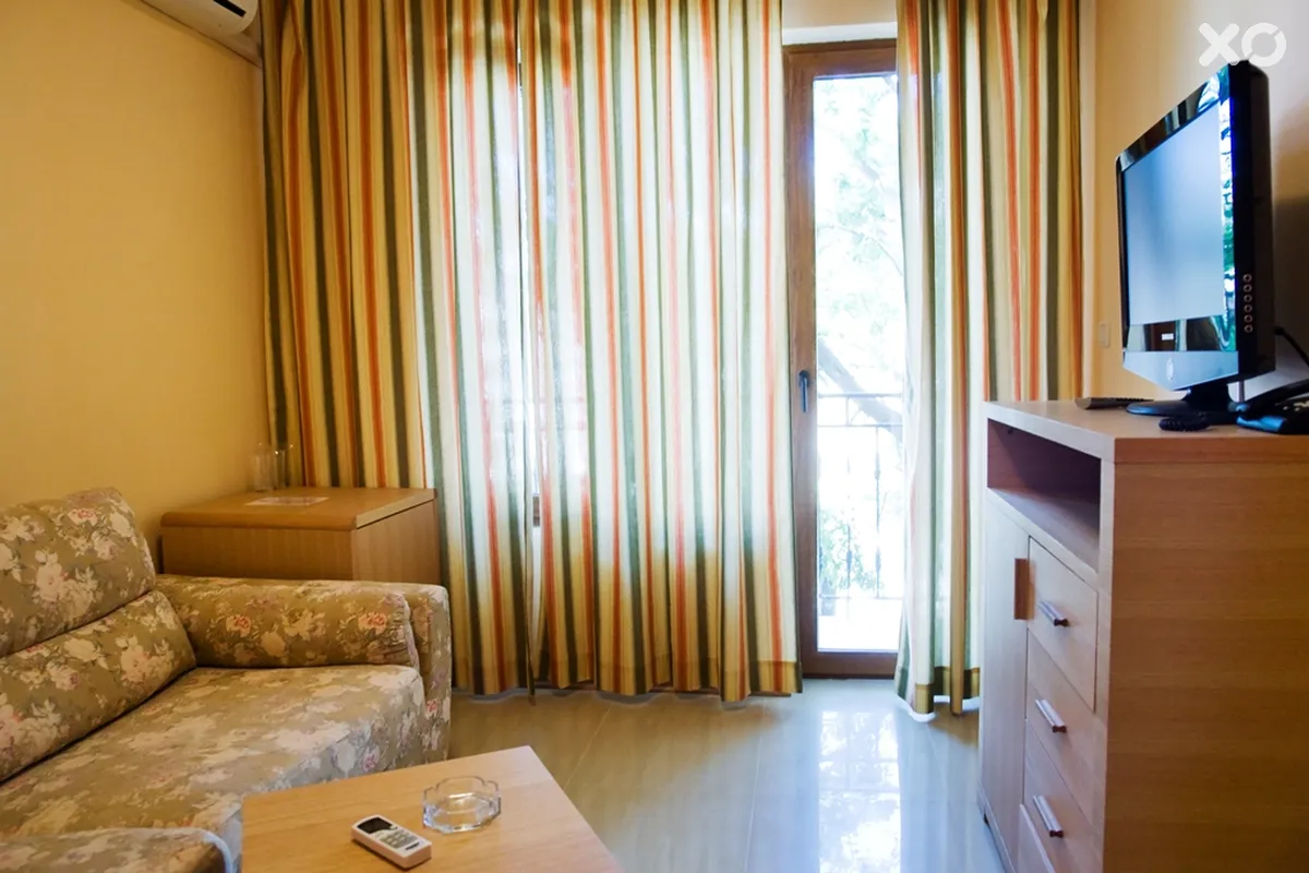 Oasis Park Hotel