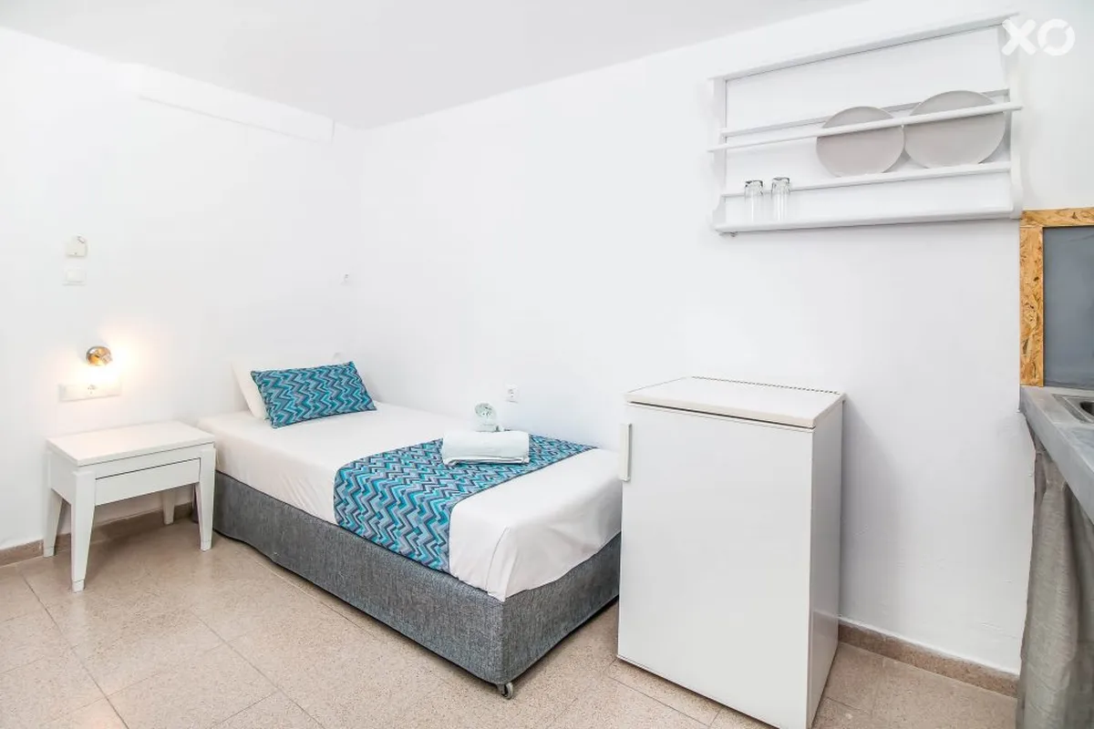Tinas Plus Hotel