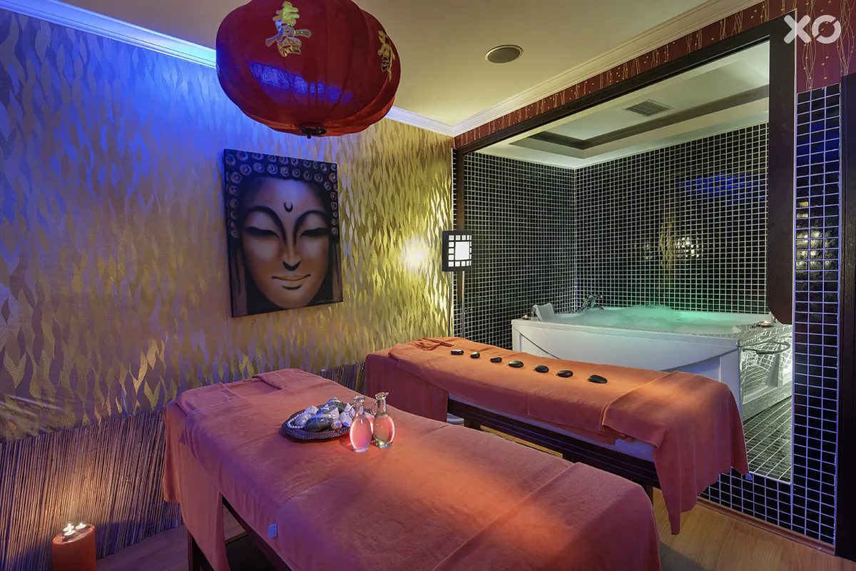 Catamaran Resort Hotel