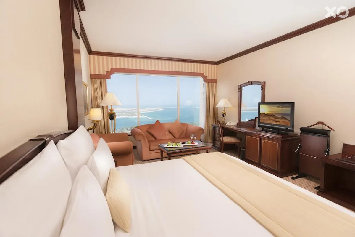 Corniche Hotel Abu Dhabi