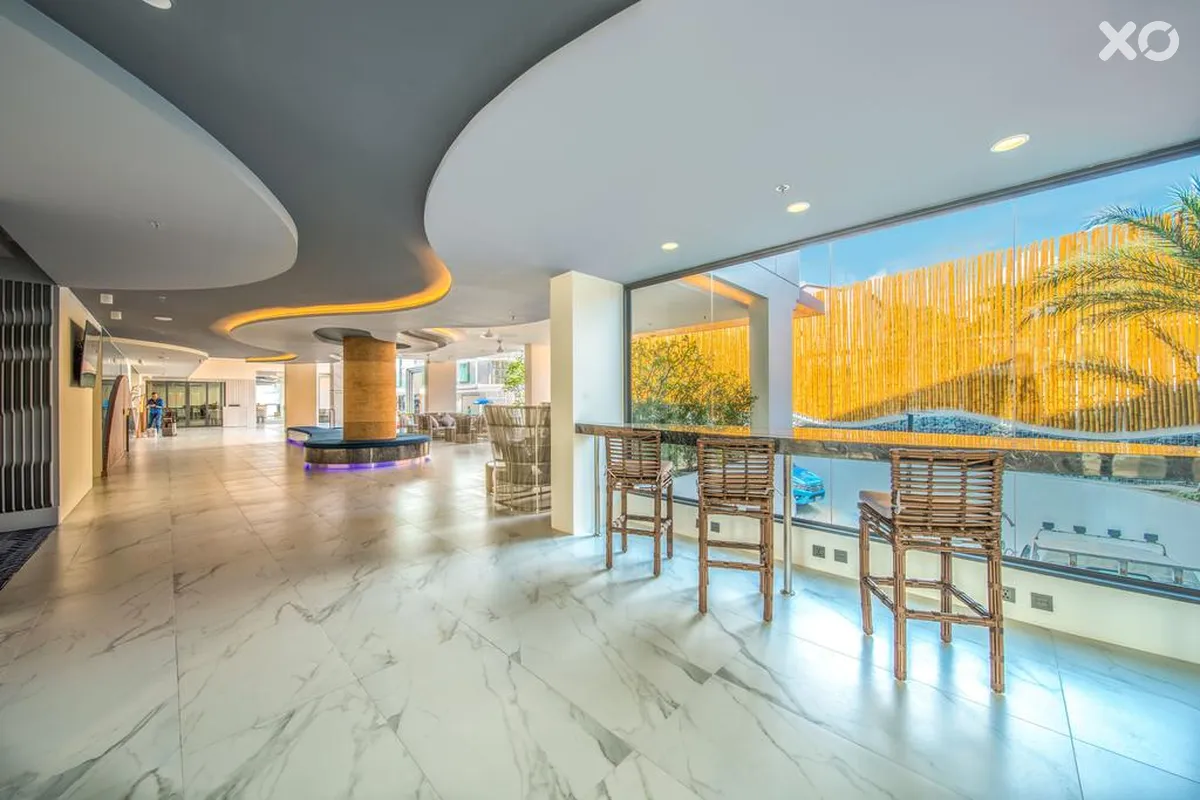 Clover Patong Phuket Hotel