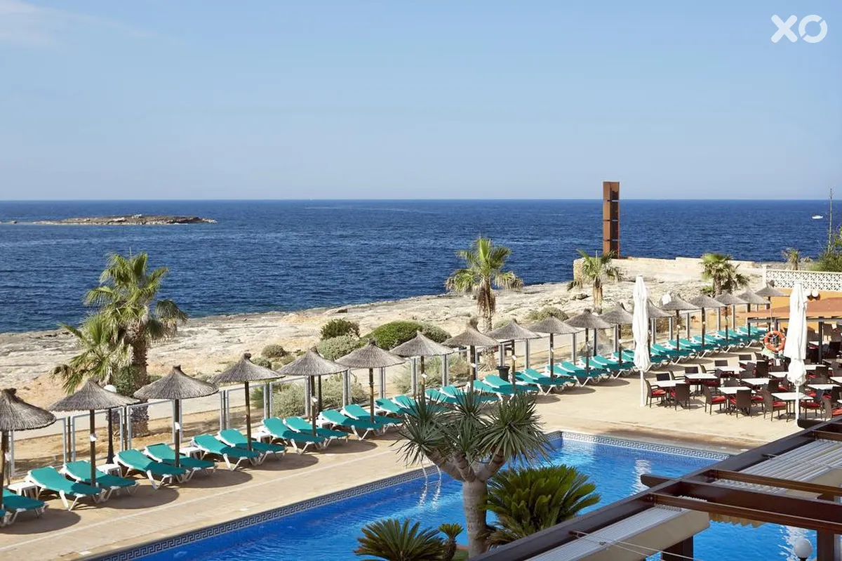 Universal Hotel Romantica