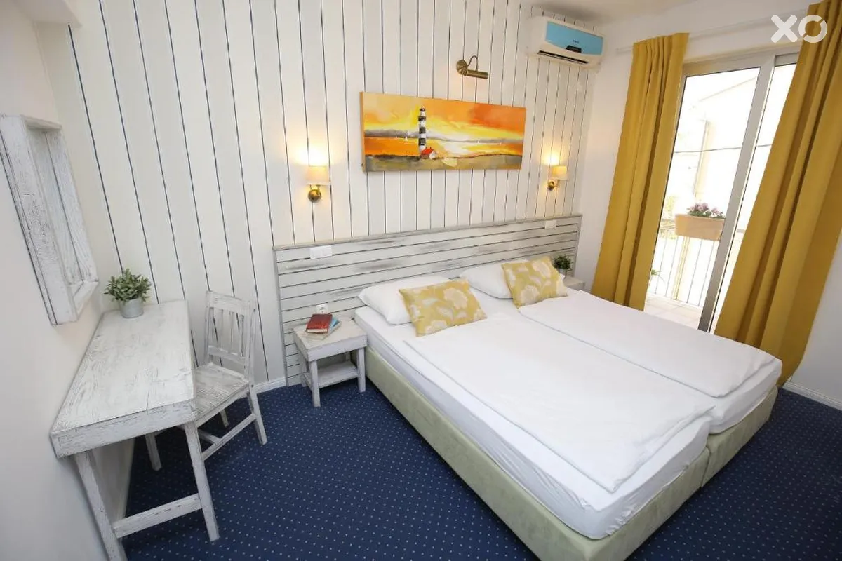 Delfin Restaurant Hotel