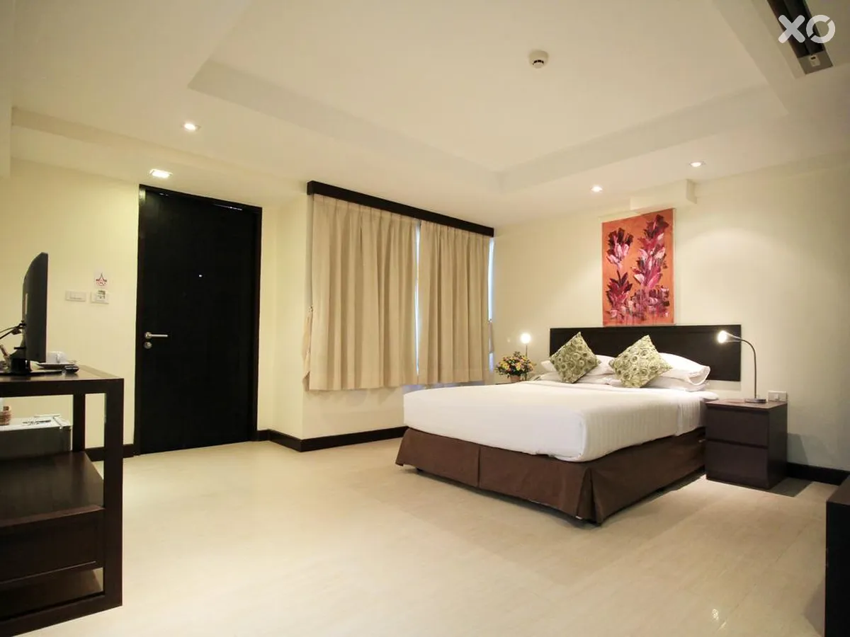 Tropicana Hotel