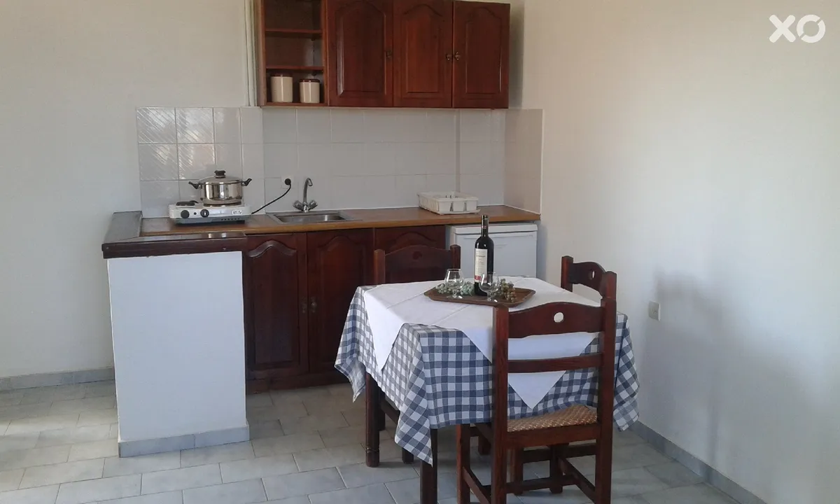 Irilena Studios & Apartments