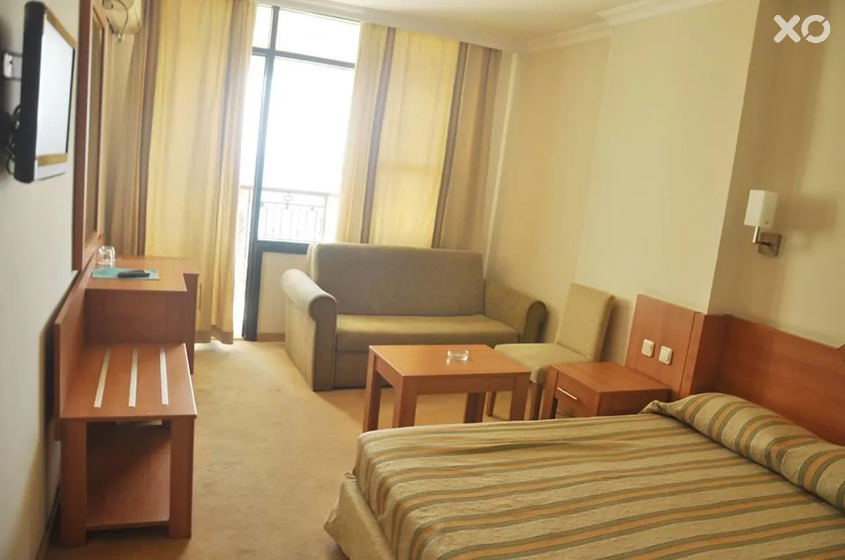 Elysee Hotel