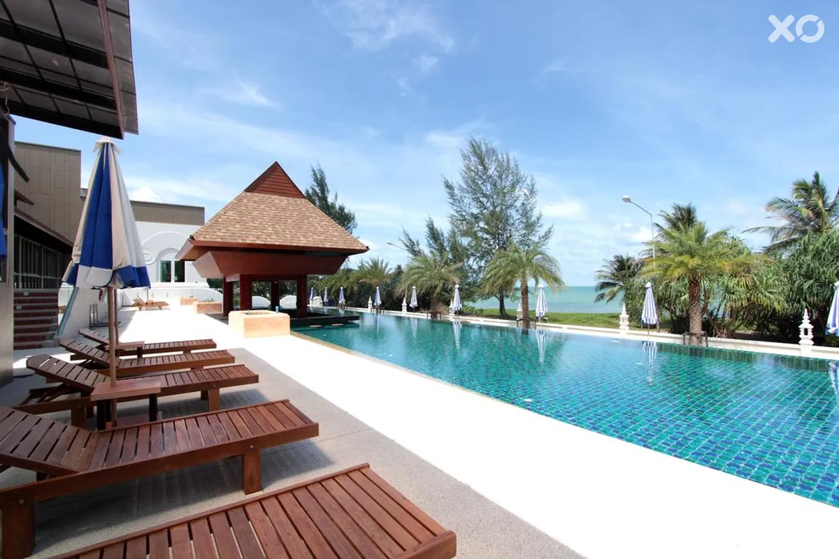 Maikhao Palm Beach Resort