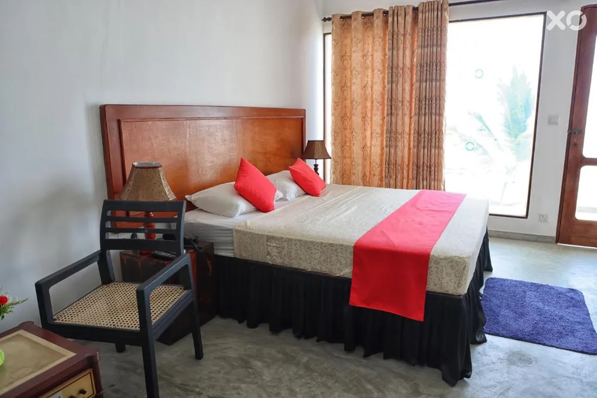 Sea Breeze Hotel
