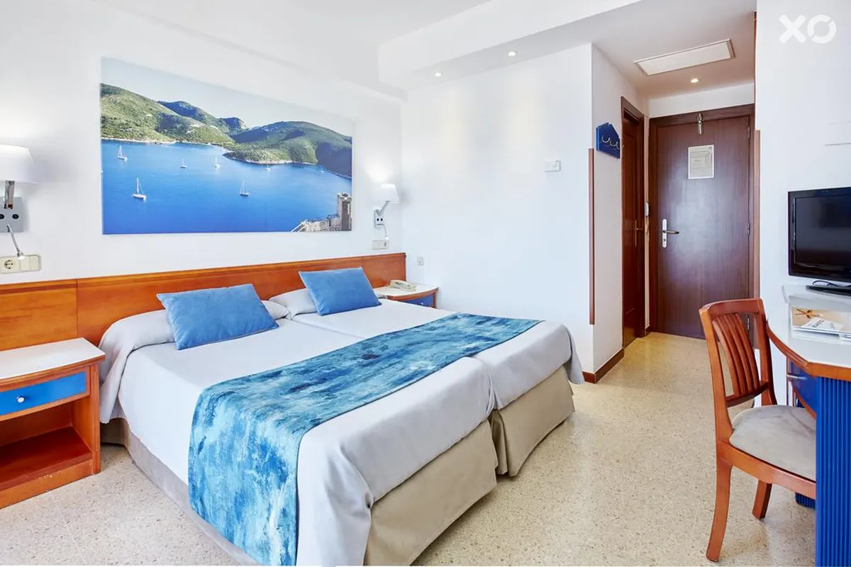 Universal Hotel Romantica